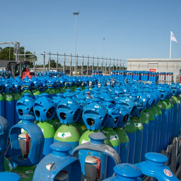 Pårup filling station - gas cylinders-2.